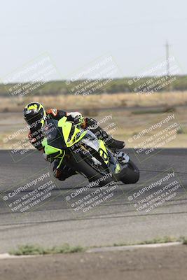 media/Sep-07-2024-Pacific Track Time (Sat) [[9bb89f5e83]]/A group/Phone Wall Paper 1000am/